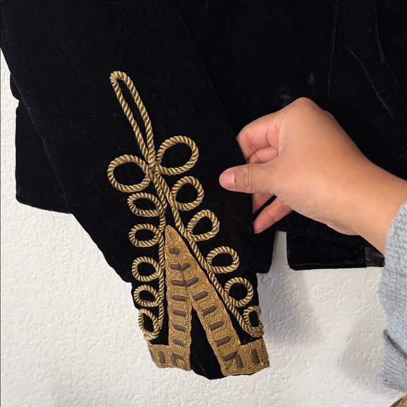 Rare Zara Black Velvet Military Jacket with Gold Braid Trim - Picture 6 of 6